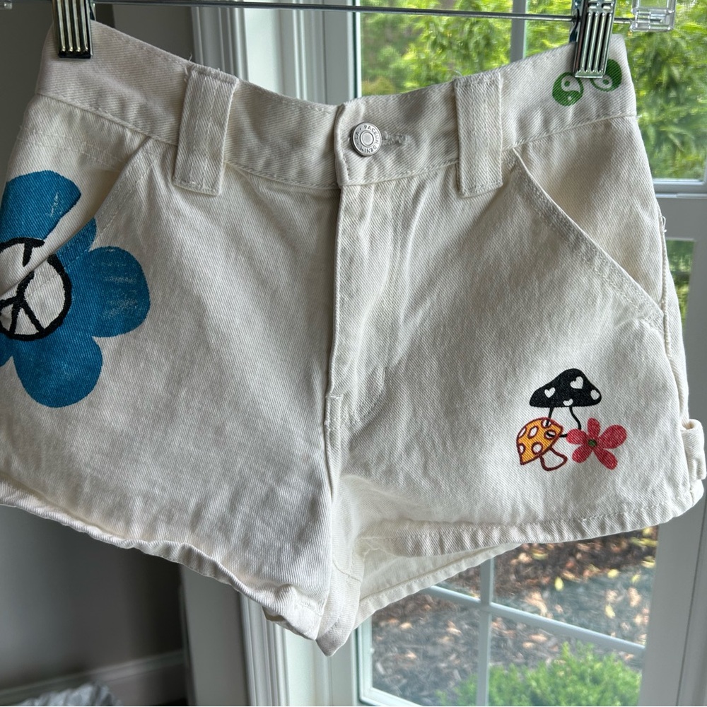 White Designed Women's Shorts